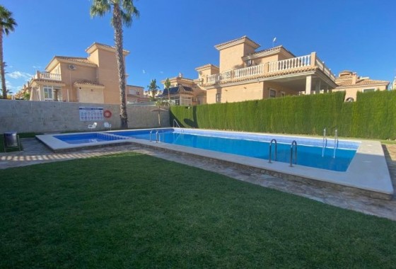 Resale - Detached Villa - Orihuela Costa