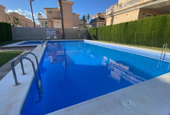 Resale - Detached Villa - Orihuela Costa