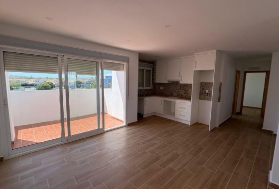 Resale - Apartment - Orihuela Costa