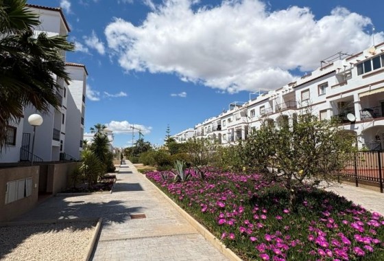 Resale - Apartment - Orihuela Costa