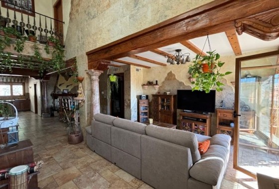 Resale - Detached Villa - Redován