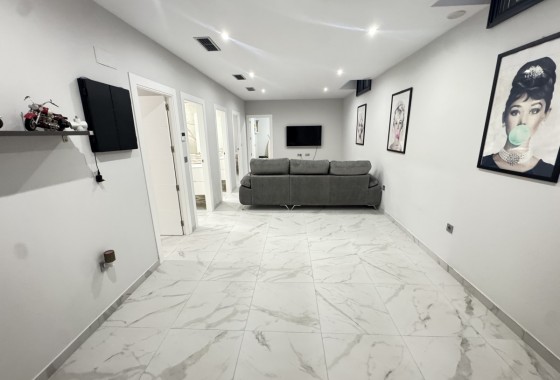 Revente - Villa - Villamartin