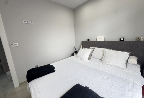 Revente - Villa - Villamartin - V