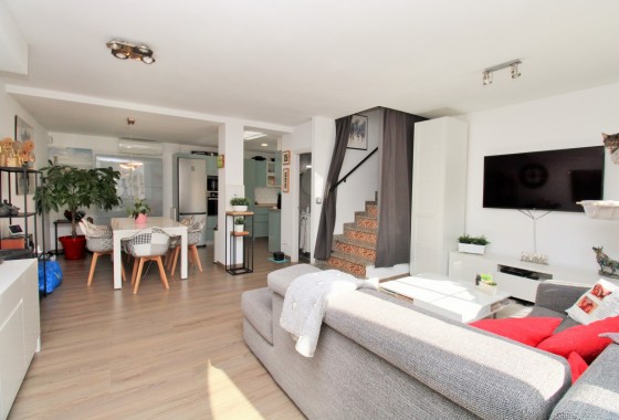 Revente - Maison de ville - Villamartin