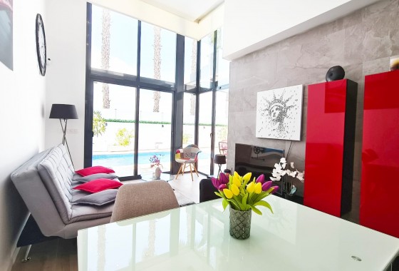 Revente - Villa - Orihuela Costa - Lomas de Cabo Roig