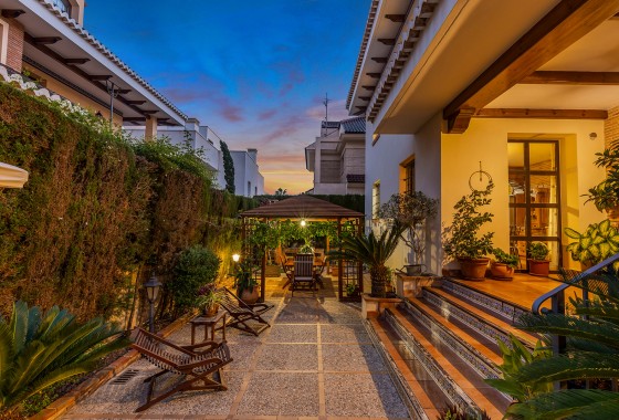 Revente - Villa - Torrevieja - La veleta