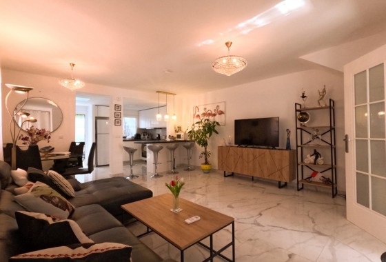 Segunda Mano - Terraced house / Townhouse - Torrevieja - El Acequión - Los Náufragos