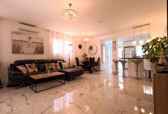 Segunda Mano - Terraced house / Townhouse - Torrevieja - El Acequión - Los Náufragos