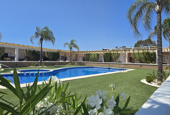 Segunda Mano - Terraced house / Townhouse - Orihuela Costa - Mil Palmeras