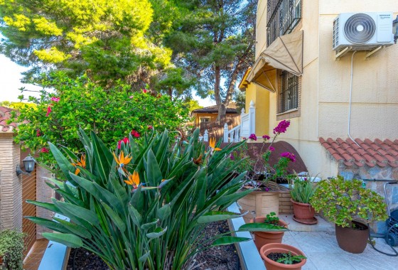 Revente - Villa - Torrevieja - Los balcones