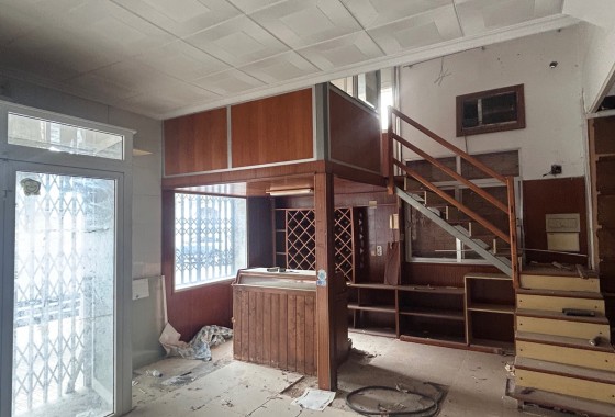 Revente - Commerce / Local - Jacarilla