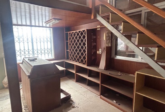 Revente - Commerce / Local - Jacarilla