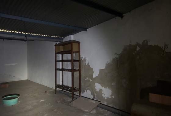 Revente - Commerce / Local - Jacarilla