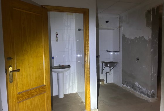 Revente - Commerce / Local - Jacarilla