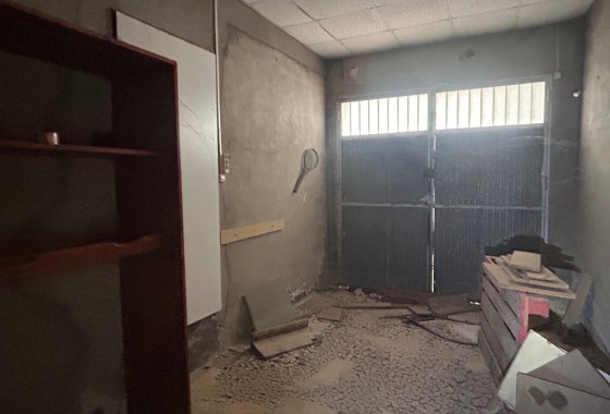 Revente - Commerce / Local - Jacarilla