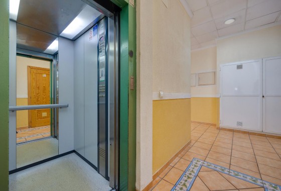 Revente - Appartement - Torrevieja - Centro