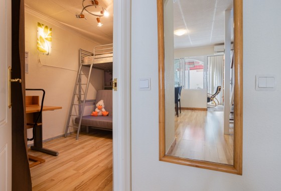 Segunda Mano - Terraced house / Townhouse - Torrevieja - La Siesta