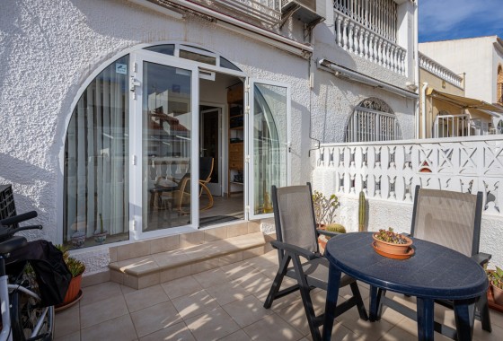 Segunda Mano - Terraced house / Townhouse - Torrevieja - La Siesta