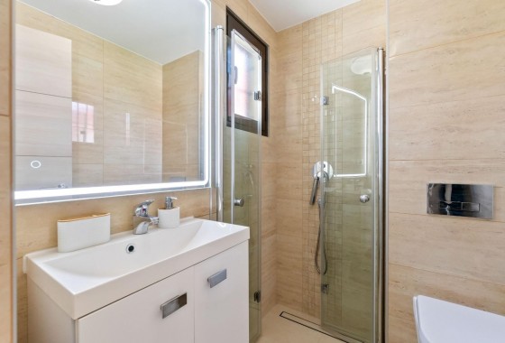 Revente - Terraced house / Townhouse - Torrevieja - Aguas nuevas 1