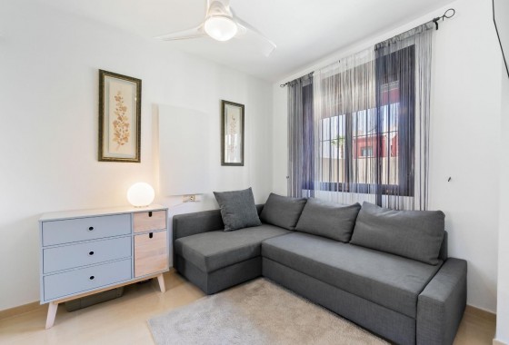 Revente - Terraced house / Townhouse - Torrevieja - Aguas nuevas 1