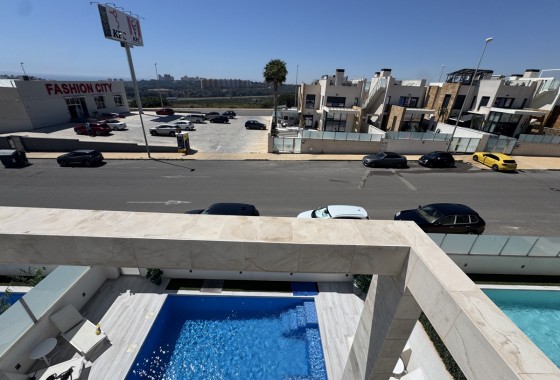 Revente - Villa - Orihuela Costa - Lomas de Cabo Roig