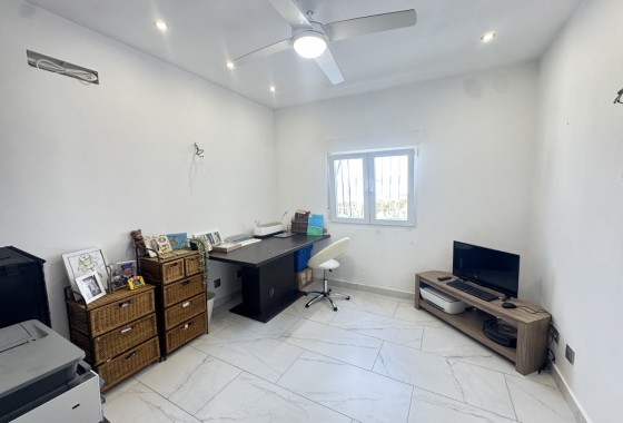 Resale - Detached Villa - San Miguel de Salinas