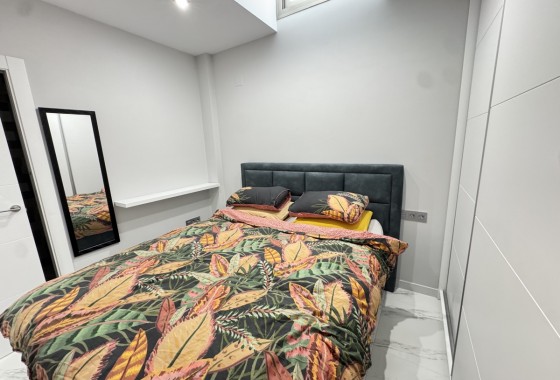 Resale - Detached Villa - Villamartin