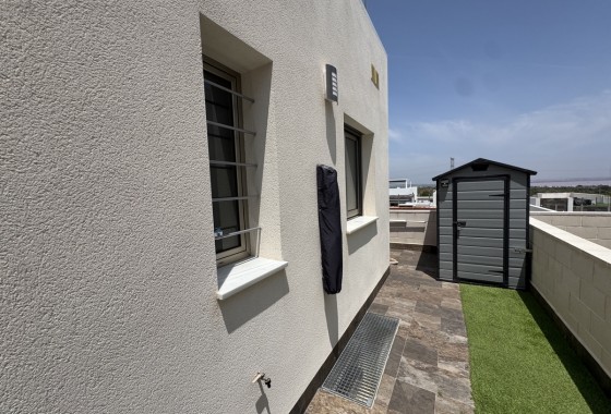 Resale - Detached Villa - Villamartin