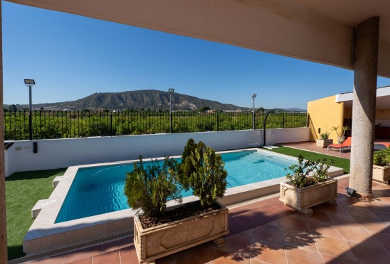 Resale - finca - Orihuela Costa - Orihuela