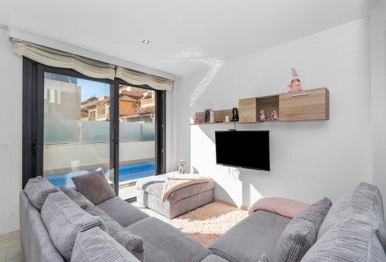 Segunda Mano - Chalet - Torrevieja - Sector 25