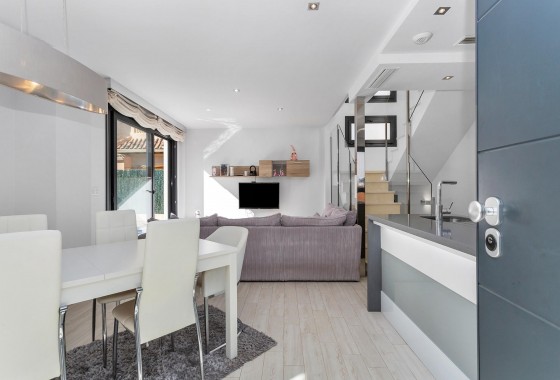 Segunda Mano - Chalet - Torrevieja - Sector 25