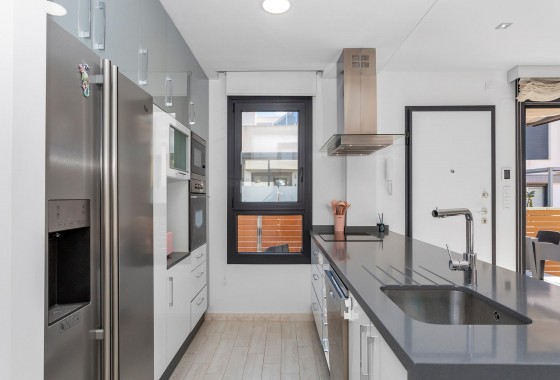 Segunda Mano - Chalet - Torrevieja - Sector 25