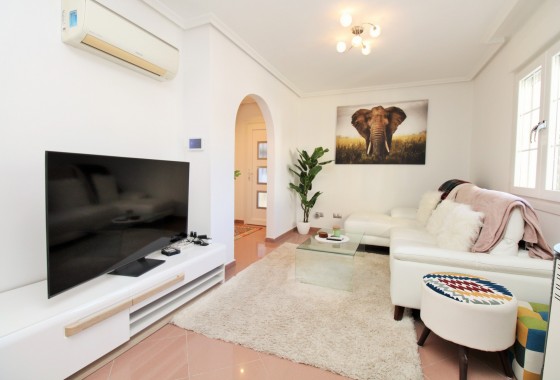 Resale - Detached Villa - Villamartin - Los Dolses