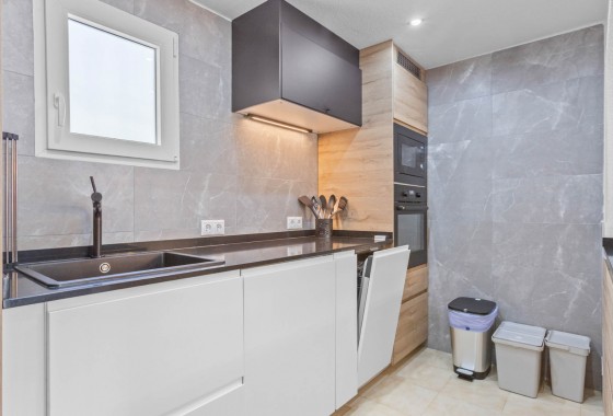 Segunda Mano - Bungalow - Torrevieja - Lago jardin