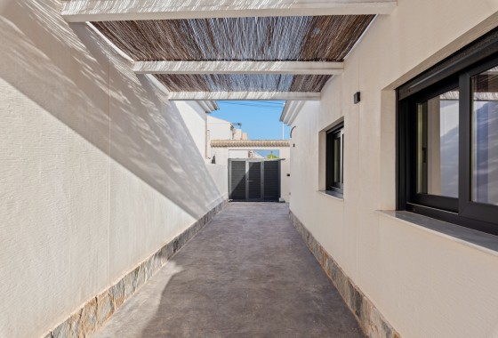 Revente - Villa - Torrevieja - El chaparral