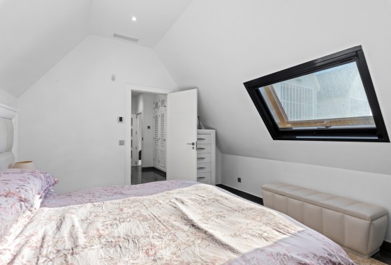 Segunda Mano - Chalet - San Juan Alicante - Frank Espinós