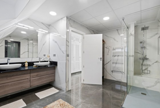 Segunda Mano - Chalet - San Juan Alicante - Frank Espinós