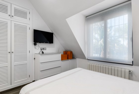 Segunda Mano - Chalet - San Juan Alicante - Frank Espinós