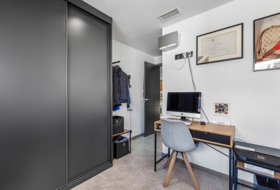 Resale - Apartment - Formentera del Segura