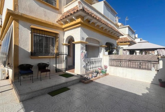 Resale - Townhouse - Torrevieja