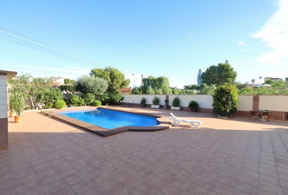 Revente - Villa - Torrevieja - Los Balcones - Los Altos del Edén