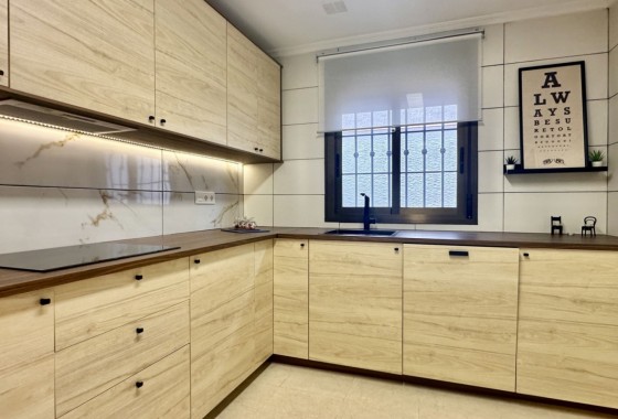 Resale - Townhouse - San Miguel de Salinas