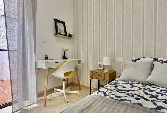 Resale - Townhouse - San Miguel de Salinas