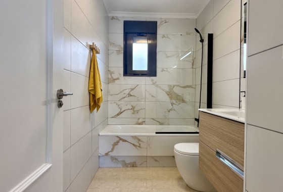 Resale - Townhouse - San Miguel de Salinas