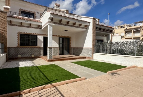 Resale - Townhouse - San Miguel de Salinas