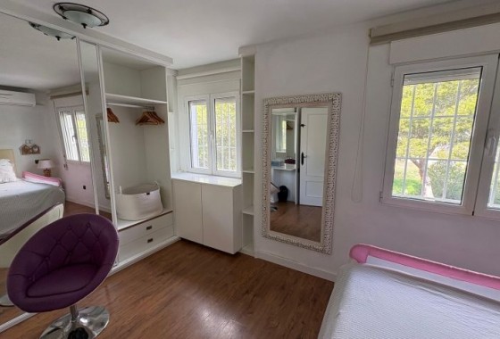 Revente - Villa - Orihuela Costa