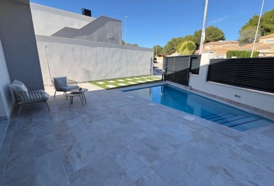 Resale - Detached Villa - Pinar de Campoverde