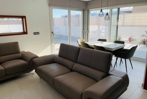 Segunda Mano - Chalet - El Raso