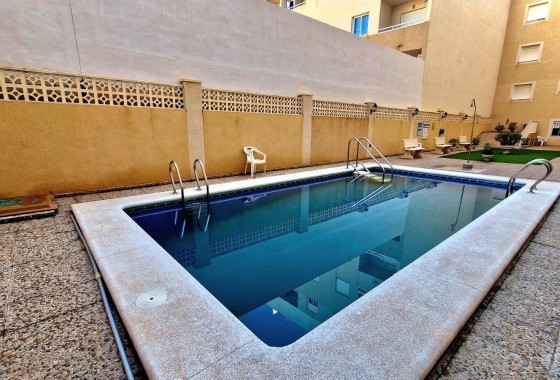 Resale - Apartment - Torrevieja - torrevieja