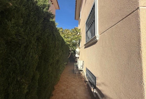 Revente - Villa - Orihuela Costa - La Florida